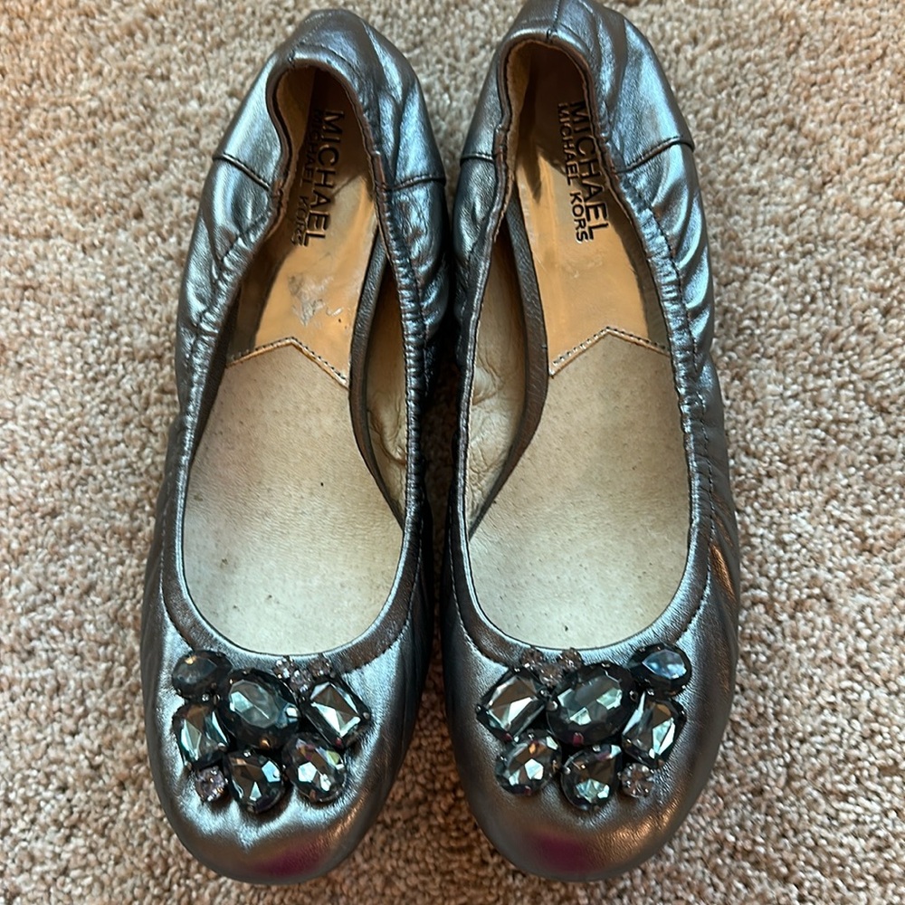 Silver Micheal Kors flats 7.5 jeweled
